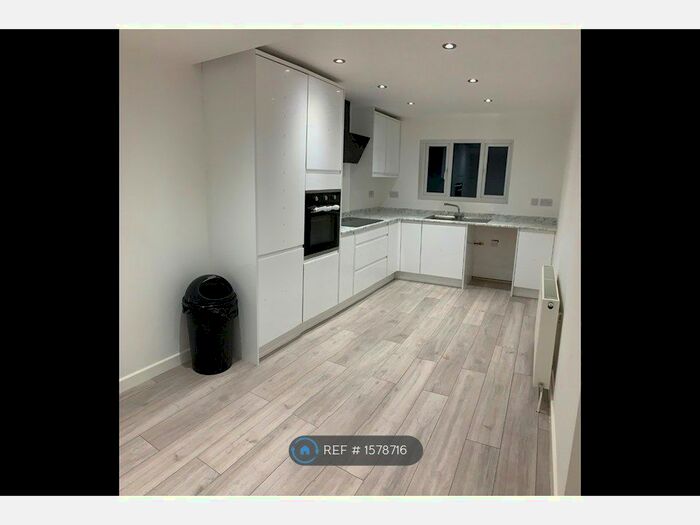 3 Bedroom Semi-Detached House To Rent In Hensby Court, Newcastle, NE5