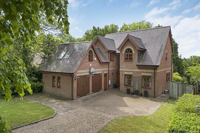 6 Bedroom Detached House For Sale In Upper Warren Avenue, Reading, RG4