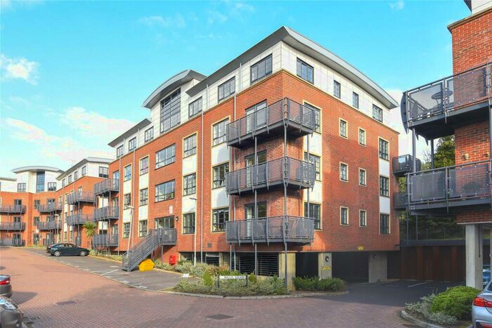 2 Bedroom Apartment To Rent In Beverley House, Wallis Square, Farnborough, GU14