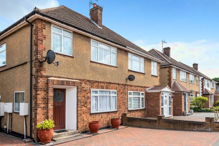 1 Bedroom Flat To Rent In Stanmore, Greater London, WD23