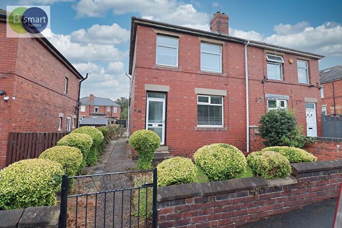 3 Bedroom Semi-Detached House To Rent In Wheatley Road, Kilnhurst, S64