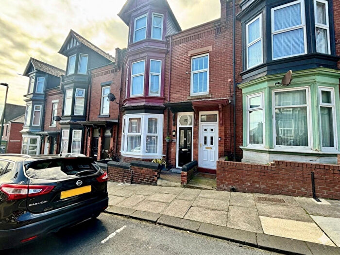 2 Bedroom Flat For Sale In Salmon Street, South Shields, NE33