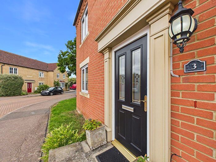 3 Bedroom Semi-Detached House To Rent In Carey Close, Ely, Cambridgeshire, CB7