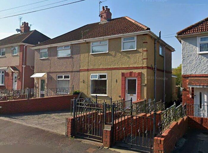 3 Bedroom Semi-Detached House For Sale In Garden Suburbs, Trimsaran, Kidwelly, SA17