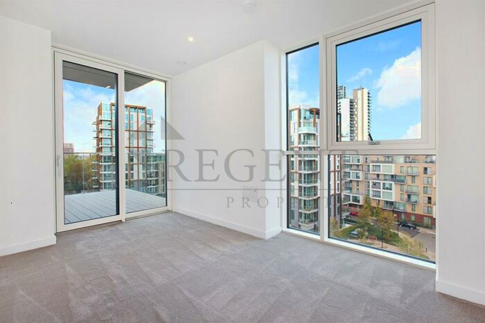 2 Bedroom Apartment To Rent In Hartingtons Court, Coster Avenue, N4