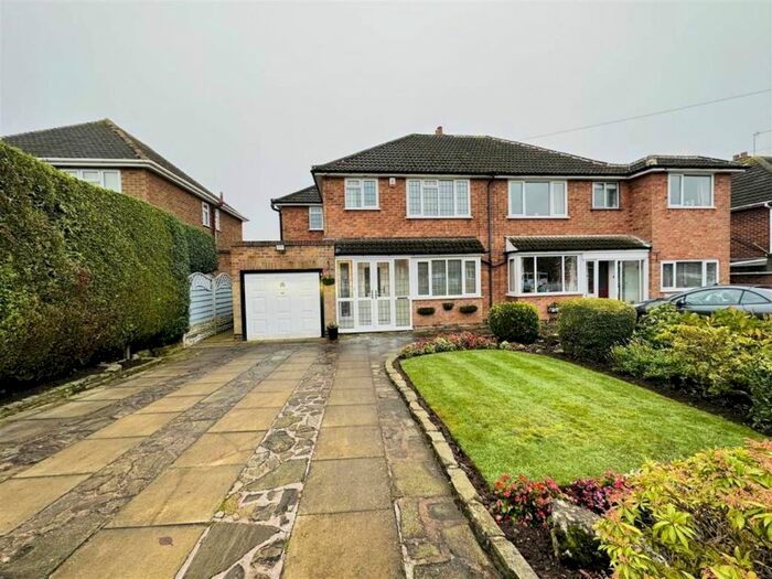 3 Bedroom Property To Rent In West View Road, Sutton Coldfield, B75