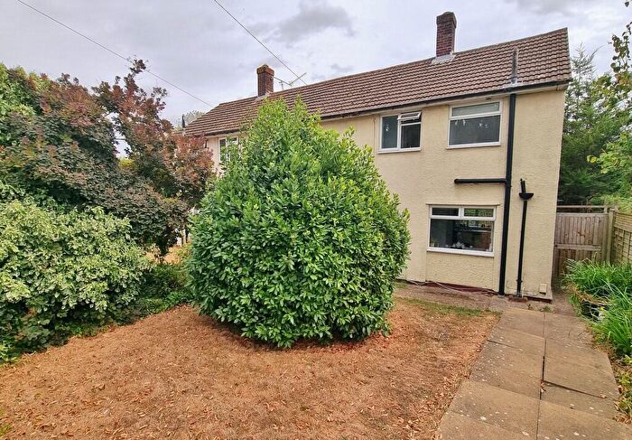 2 Bedroom Semi Detached House For Sale In Priorsdean Crescent, Leigh Park, PO9