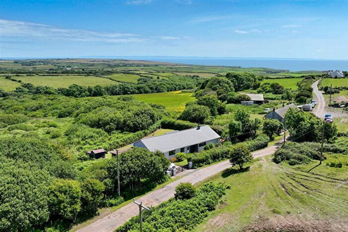 3 Bedroom Detached Bungalow For Sale In School Lane, Middleton, Rhossili, Swansea, SA3