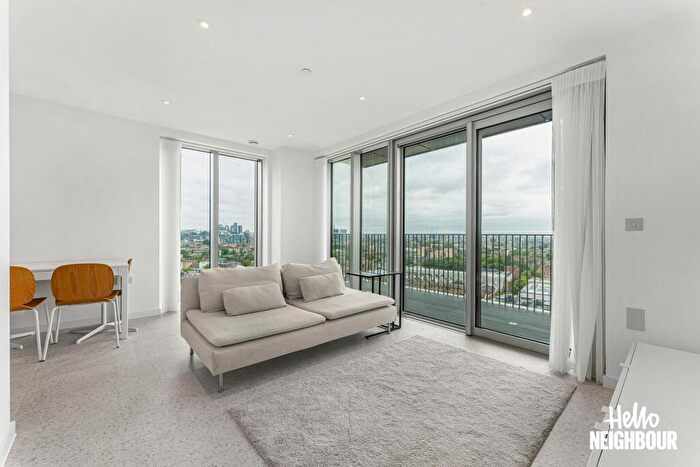 2 Bedroom Apartment To Rent In Tapestry Way, London, E1