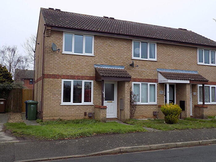 2 Bedroom End Of Terrace House To Rent In Peterhouse Crescent, March, PE15