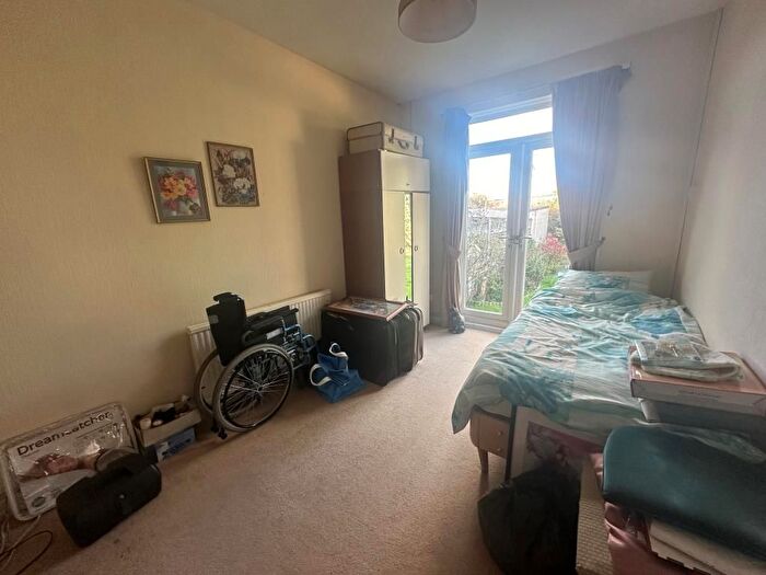 2 Bedroom Detached Bungalow For Sale In Carlton Avenue, Gillingham, Kent, ME7