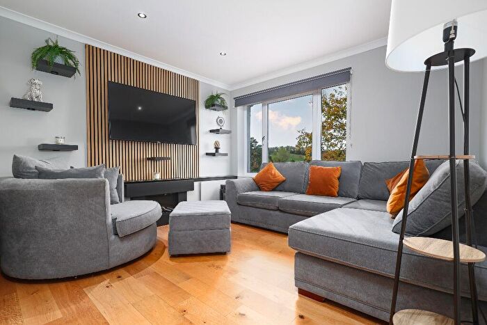 1 Bedroom Flat To Rent In Invergarry Quadrant, Thornliebank, Glasgow, G46