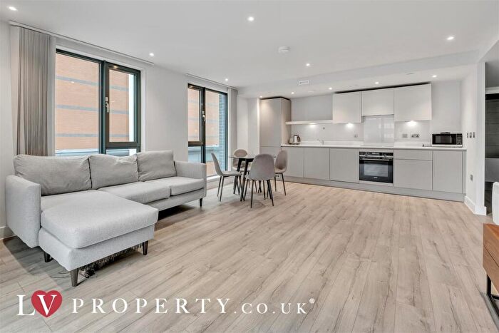 2 Bedroom Apartment To Rent In St Martin's Place, Broad Street, B15