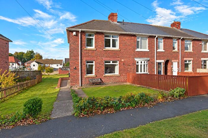 3 Bedroom End Of Terrace House For Sale In Myrtle Grove, Burnopfield, NE16