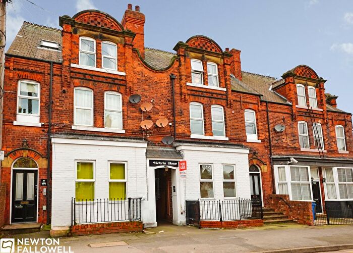 2 Bedroom Flat For Sale In Victoria Road, Retford, DN22