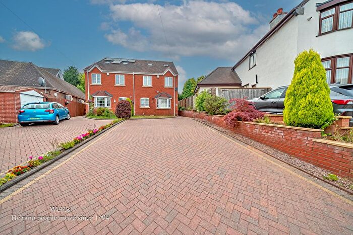 5 Bedroom Semi-Detached House For Sale In Millfield Avenue, Bloxwich, Walsall, WS3