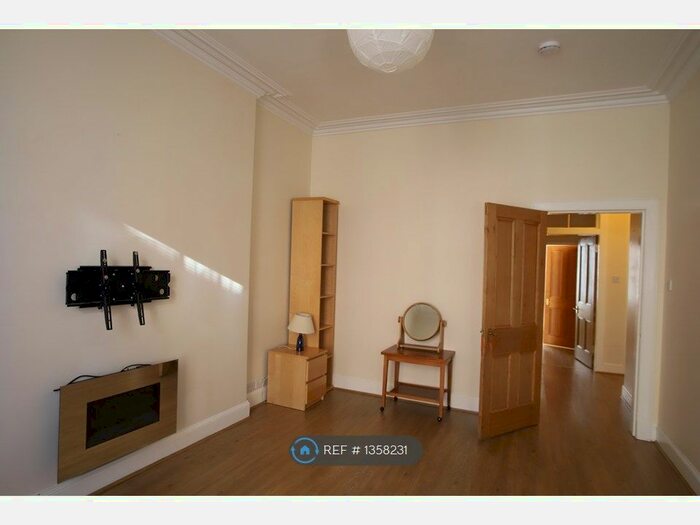 2 Bedroom Flat To Rent In Halmyre Street, Edinburgh, EH6