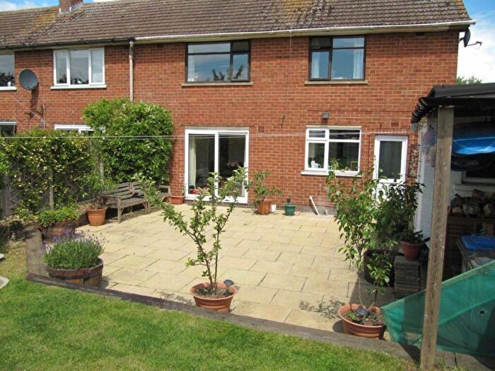 3 Bedroom Terraced House To Rent In Lawford Lane, Bilton, CV22