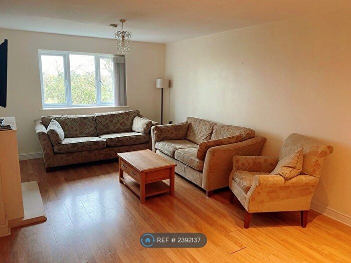 2 Bedroom Flat To Rent In Beaver Close, Morden, SM4