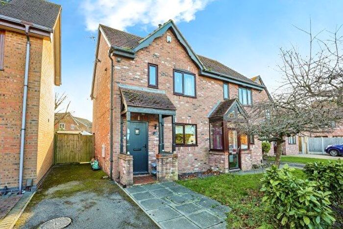 2 Bedroom Semi-Detached House To Rent In Bampton Court, Nottingham, NG2