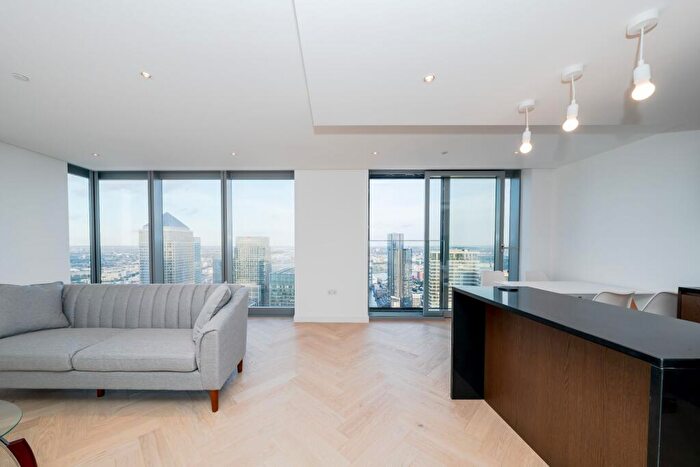 2 Bedroom Apartment To Rent In Apartment, Marsh Wall, London, E14