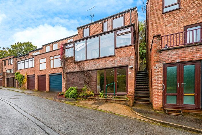 4 Bedroom Detached House For Sale In River View Court, Cardiff, CF5