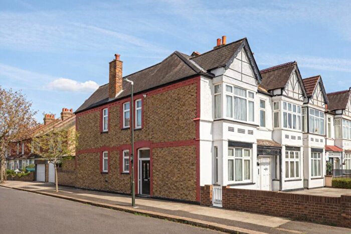 3 Bedroom End Of Terrace House For Sale In Graham Avenue, Tooting Borders, CR4