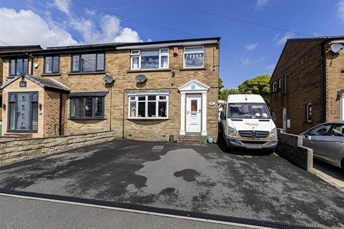 3 Bedroom Semi-Detached House For Sale In Mount Avenue, Mount, Huddersfield, HD3