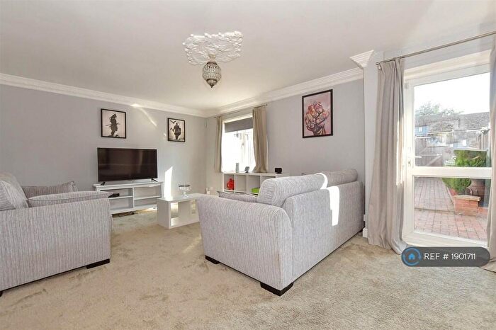 3 Bedroom Terraced House To Rent In Wimbish End, Basildon, SS13