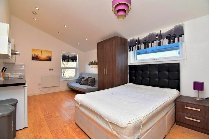 Studio To Rent In Tubbs Road, London NW10