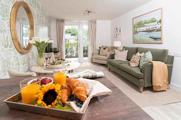 2 Bedroom Flat To Rent In Wimborne, BH21