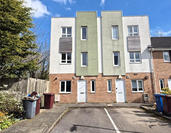 4 Bedroom End Of Terrace House For Sale In Hawthorne Drive, Liverpool, L33