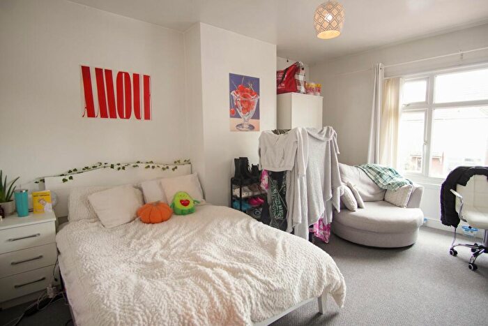 4 Bedroom House To Rent In Muller Road, Eastville, Bristol, BS5