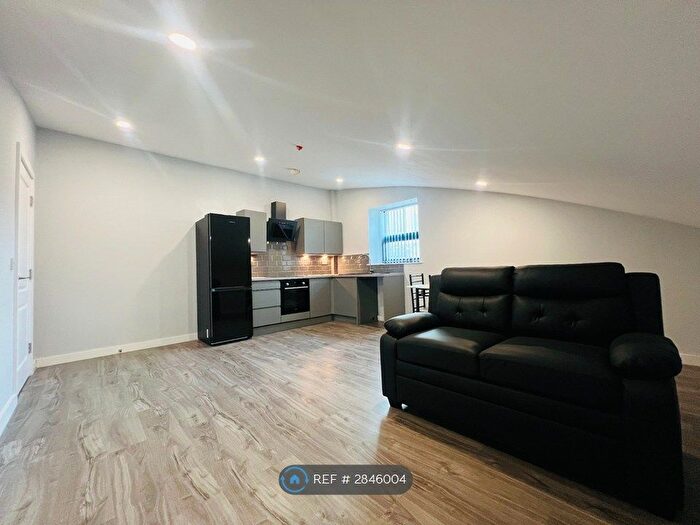 1 Bedroom Flat To Rent In Sunbridge Road, Bradford, BD1