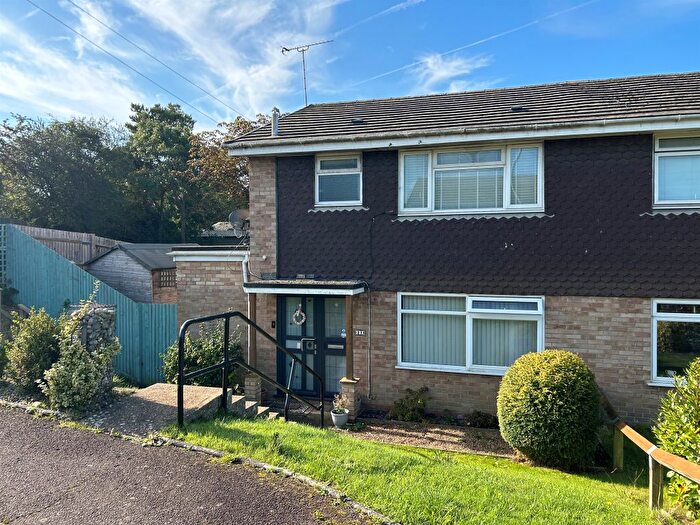 3 Bedroom Semi-detached House For Sale In Piltdown Close, Bexhill-On-Sea, TN39