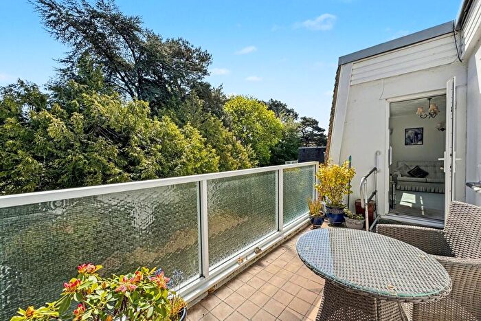 3 Bedroom Flat For Sale In Ferndown, BH22
