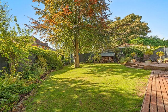 4 Bedroom Detached House For Sale In Selwood Way, Downley, HP13
