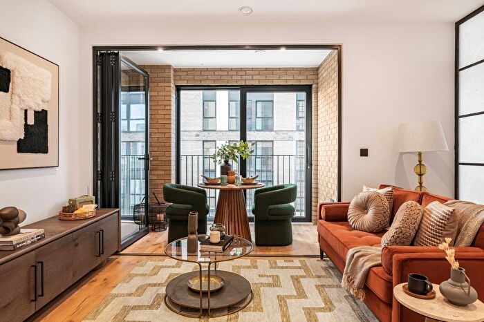 1 Bedroom Flat For Sale In Graphite Square, Albert Embankment, SE11