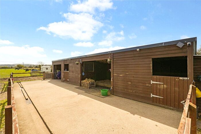 Equestrian Property For Sale In West Rolstone Road, Hewish, Weston-Super-Mare, BS24