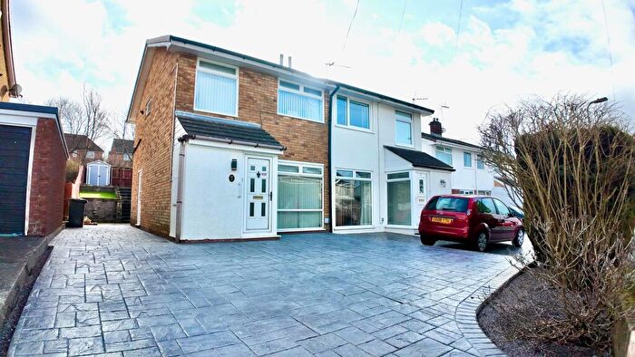 3 Bedroom Semi Detached House For Sale In Westgil Pen Ffordd, Blackwood, NP12