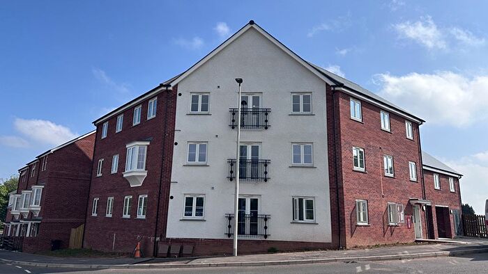2 Bedroom Flat For Sale In Stapleton Way, Exeter, EX2