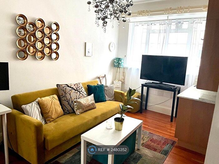 1 Bedroom Flat To Rent In Sloane Avenue, London, SW3