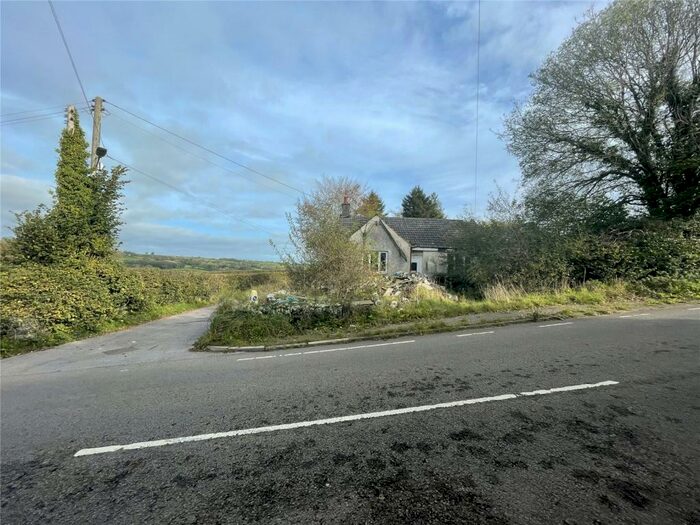 Detached House For Sale In Llangyndeyrn, Kidwelly, Carmarthenshire, SA17