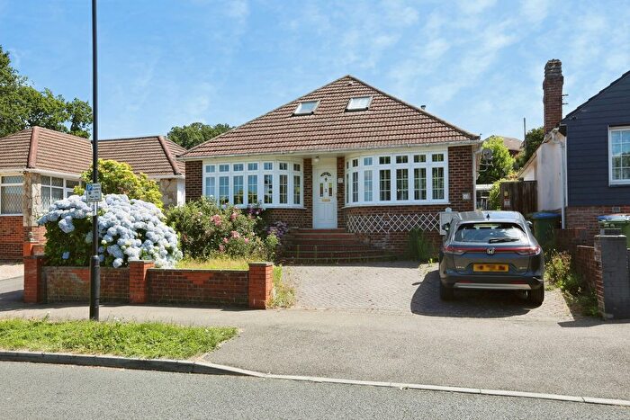 3 Bedroom Bungalow For Sale In Springford Road, Southampton, Hampshire, SO16