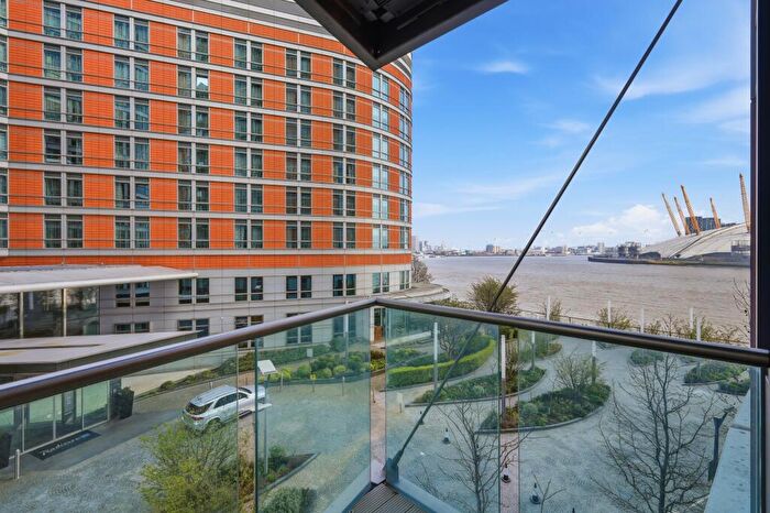2 Bedroom Flat For Sale In New Providence Wharf, Canary Wharf, E14