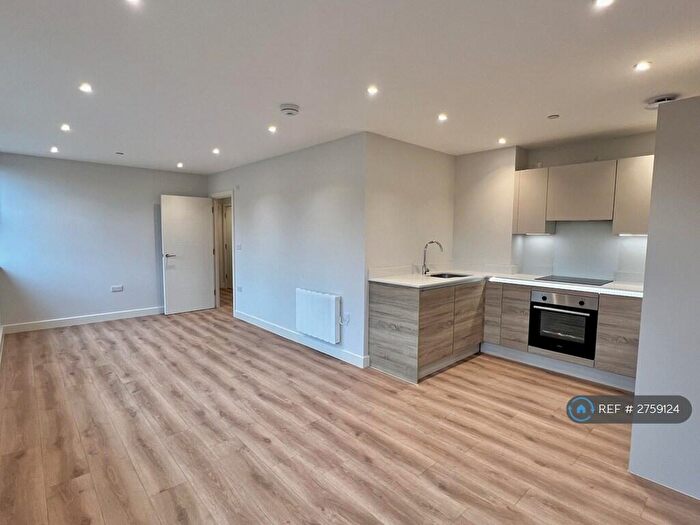 2 Bedroom Flat To Rent In Richmond House, Bournemouth, BH2