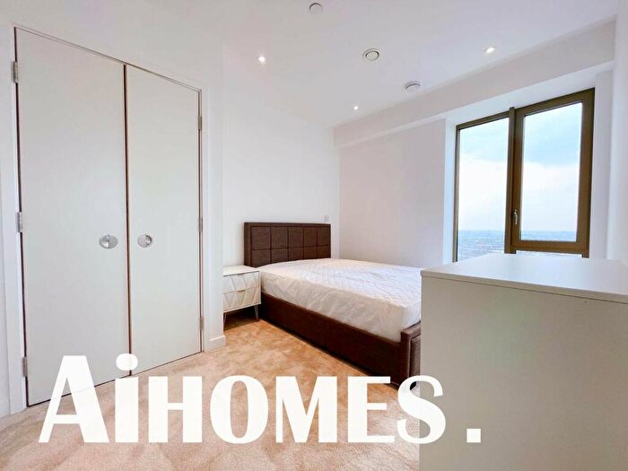 2 Bedroom Apartment To Rent In Local Crescent, Hulme Street, Salford, M5