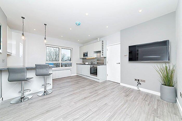 1 Bedroom Apartment To Rent In Granville Park, London, SE13