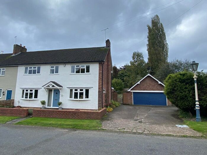 3 Bedroom End Of Terrace House For Sale In Woodmill, Yoxall, DE13