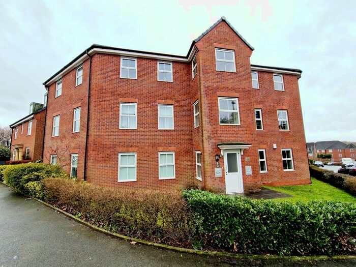 2 Bedroom Flat To Rent In Stonemere Drive, Radcliffe, Manchester, M26